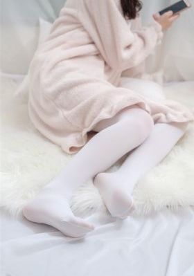 欲望之岛电影在线观看_十万网红美女美酱